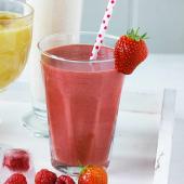 Summer fruit and lemon smoothie 