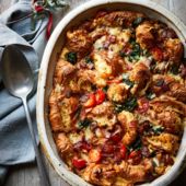 Egg & bacon croissant brunch bake
