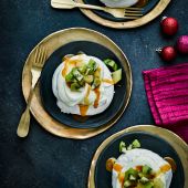 Kiwi and salted caramel mini pavlovas