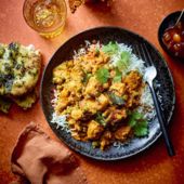 Spiced green peas and coconut curry