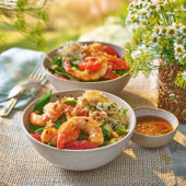 Asian-style prawn and grapefruit salad with crispy rice