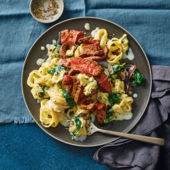Balsamic steak and blue cheese pasta