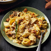 White sausage ragù