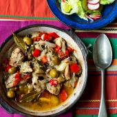 Baked chicken with olives and jalapeños