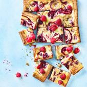 Raspberry ripple blondies
