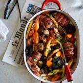 Coq au vin traybake
