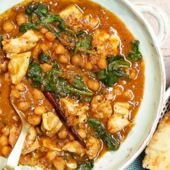 Chicken, chickpea and spinach curry