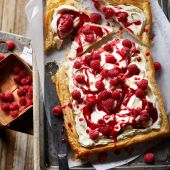 Raspberry & gin tart