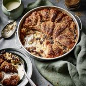 Hot cross bun pudding