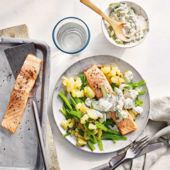 Salmon with dill-cucumber yogurt sauce