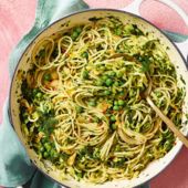 Salsa verde spaghetti with courgettes 