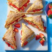 Strawberries and cream puffs