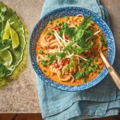 Rice noodles with fish curry sauce