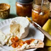 Spiced pumpkin and apple chutney