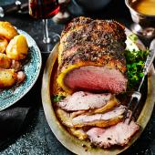 Roast beef sirloin with juniper and black pepper
