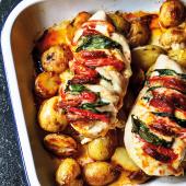 Cheesy chorizo chicken