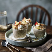 Apple crumble overnight oats