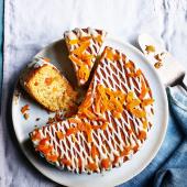 'Skinny' apricot cake