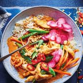Chicken satay stir-fry with sweet-sour radish pickle