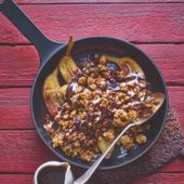 Banana chocolate hazelnut crumble