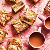 Bakewell blondies