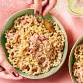 Pink peppercorn pasta with crab
