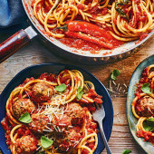 Italian meatballs and spaghetti: master the classic family favourite