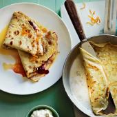 Cranberry crêpes suzettes