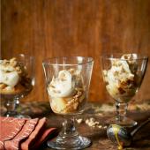 Caramel apple crumble pots