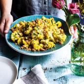 Roasted cauliflower with bacon crumble 