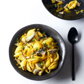 Pasta shells with sardines, fennel and saffron