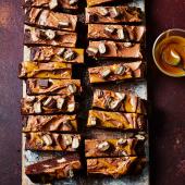 Twix traybake