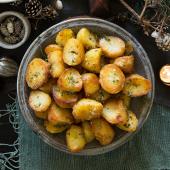 Butter and thyme roast potatoes