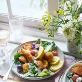 All-in-one summer salmon roast