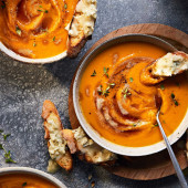 Brown butter squash soup with gorgonzola toasts