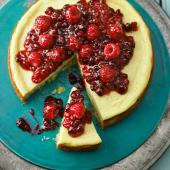 Rose-scented berry cheesecake 