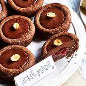 Peanut butter and jelly cookie cups