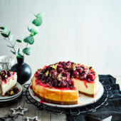 Spiced white chocolate and cherry cheesecake
