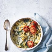 Cheat’s mac and cheese with caramelised tomatoes