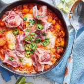 Parma ham huevos rancheros 