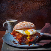 Breakfast baps with coffee-maple bacon