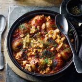 Rice-stuffed onions with feta and dill