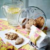 Chocolate, peanut butter and fudge cookies 
