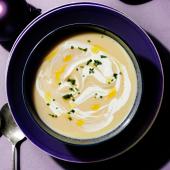 Caramelised parsnip soup with horseradish