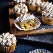 Lemon and poppy seed meringue cupcakes