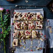 White chocolate and goji fridge cake