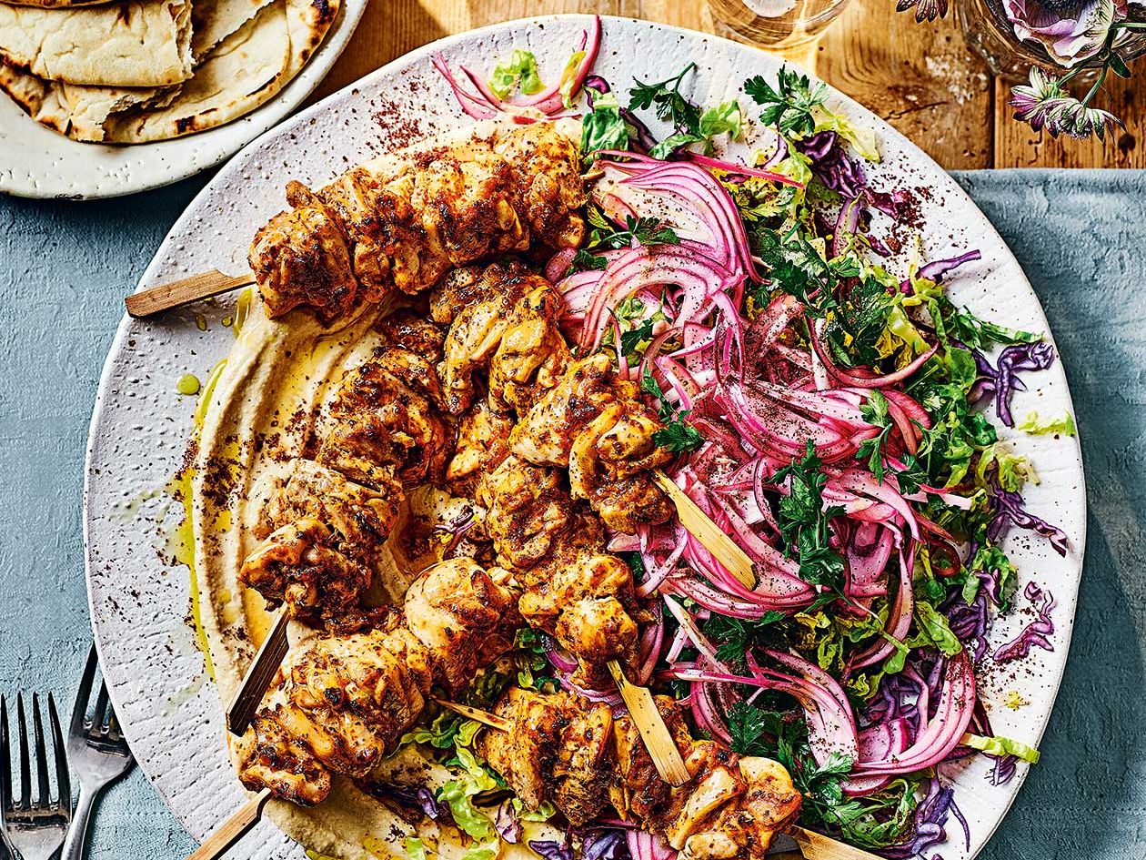 https://www.sainsburysmagazine.co.uk/uploads/media/2400x1800/07/11517-Chicken-Kebab-Platter.jpg?v=1-0