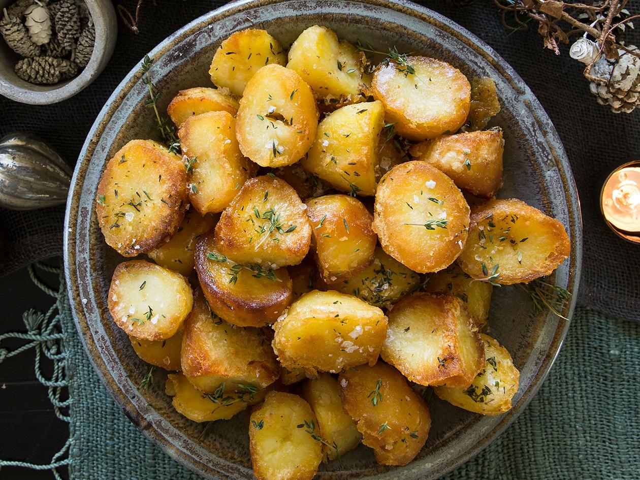Butter and thyme roast potatoes