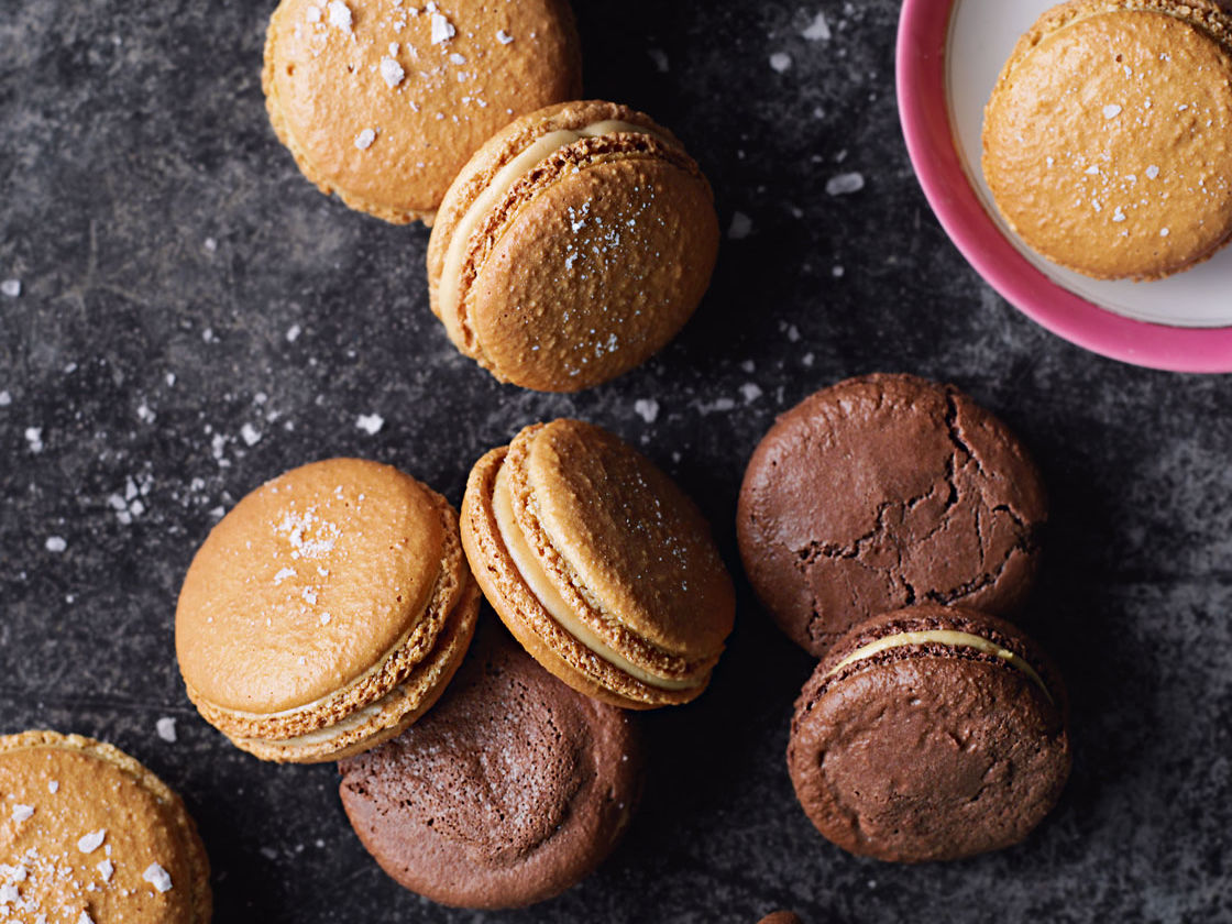 Macaroon biscuits hotsell