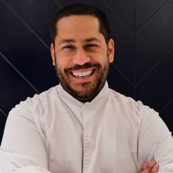 Nikos Roussos